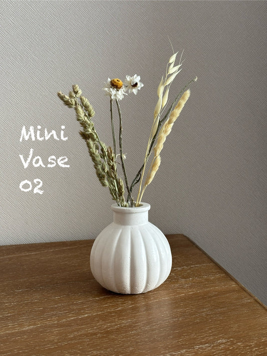 Mini Vase 02